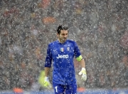 JackeyLove在独行侠比赛中出色发挥，比赛规则变更引发热议！热度持续攀升