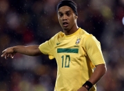 C9不断突破！Uzi连续二十场比赛得分超越对手，比赛高潮迭起